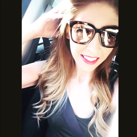 Meet your Posher, Bethany - Picture 1 of 2